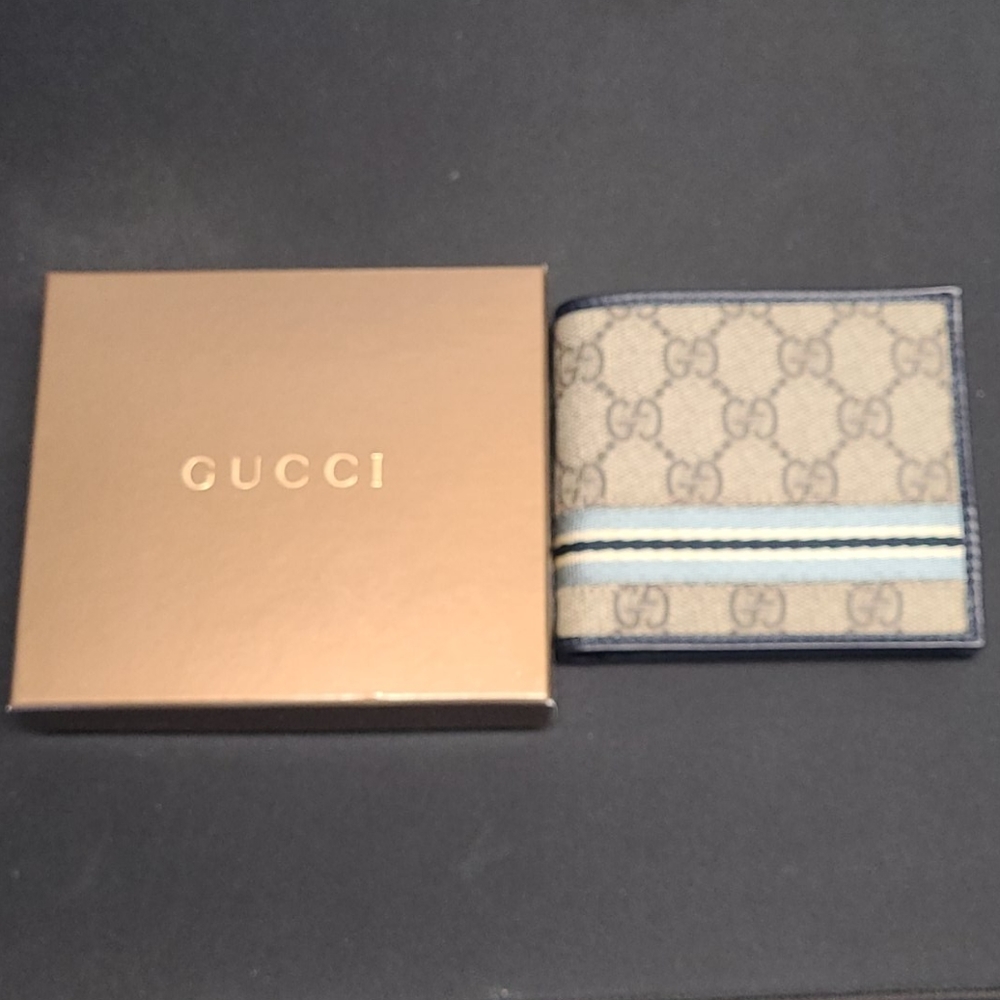 Gucci men's wallet canvas and leather. Blue.